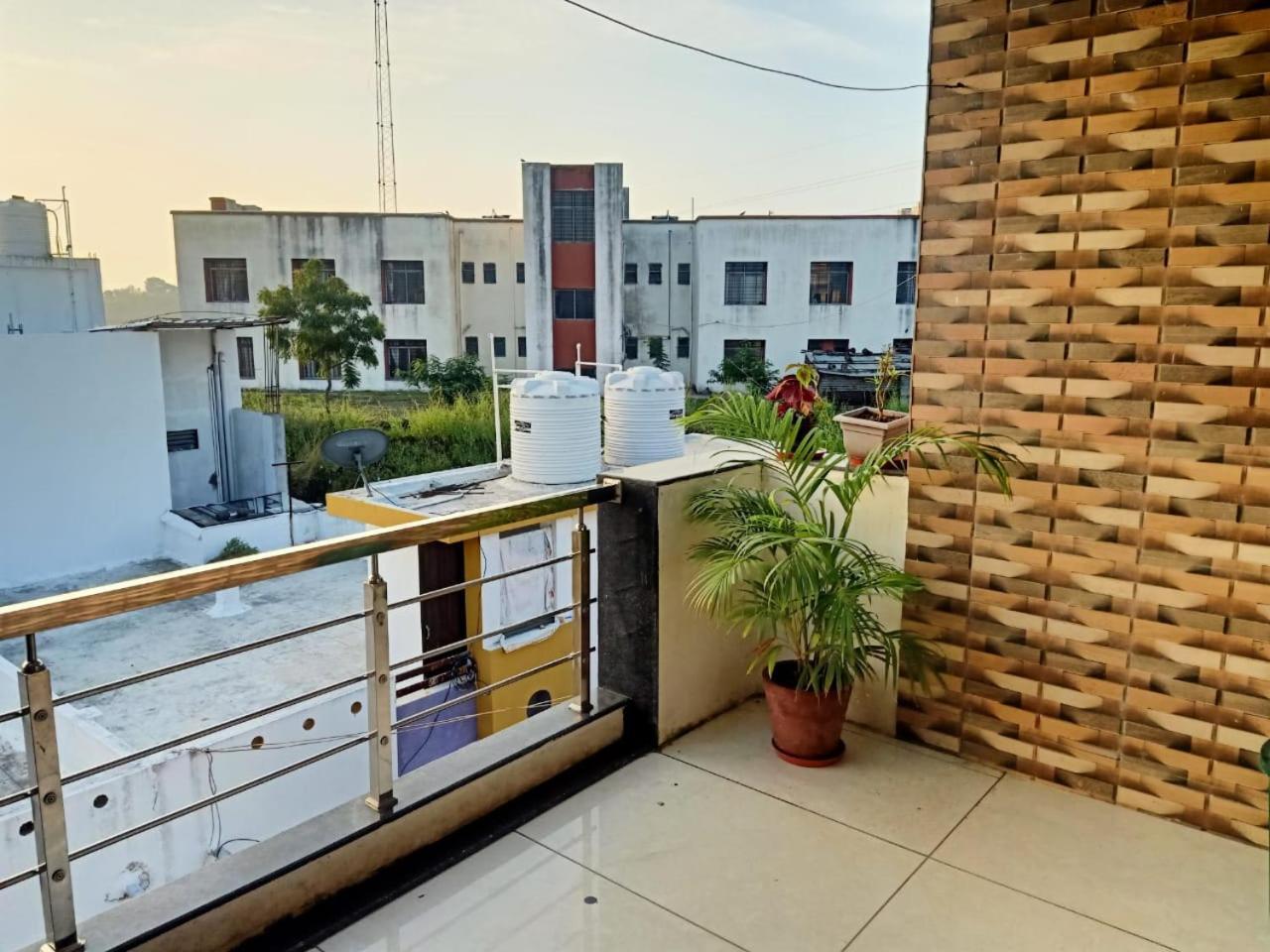 Bhavya Homestay Garudeshwar Екстериор снимка