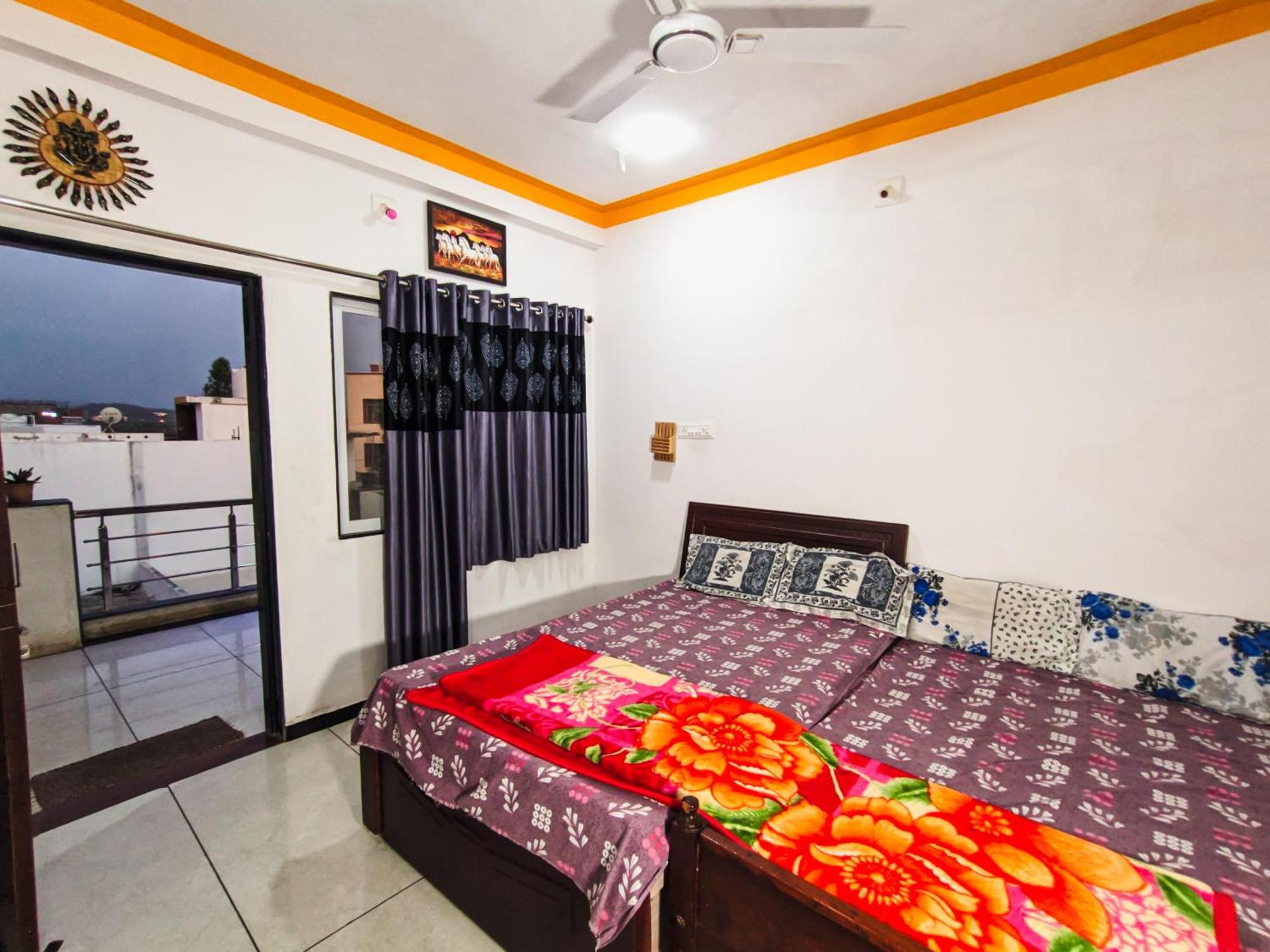 Bhavya Homestay Garudeshwar Екстериор снимка