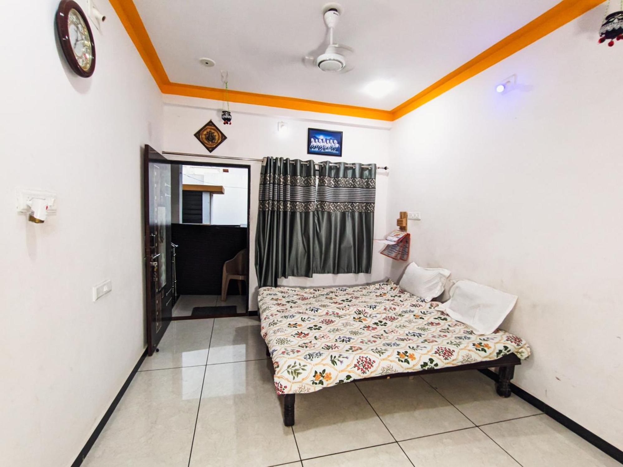Bhavya Homestay Garudeshwar Екстериор снимка